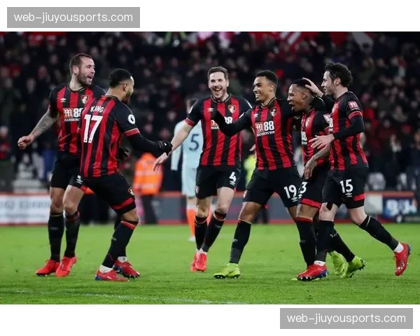 伯恩茅斯伊劳拉延续对曼联不败 战术针对性部署效果显著